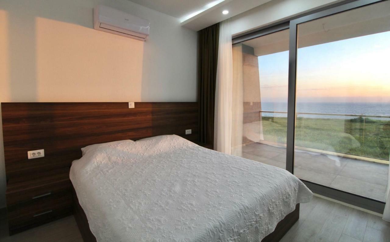 Apartments Komina Utjeha Luaran gambar