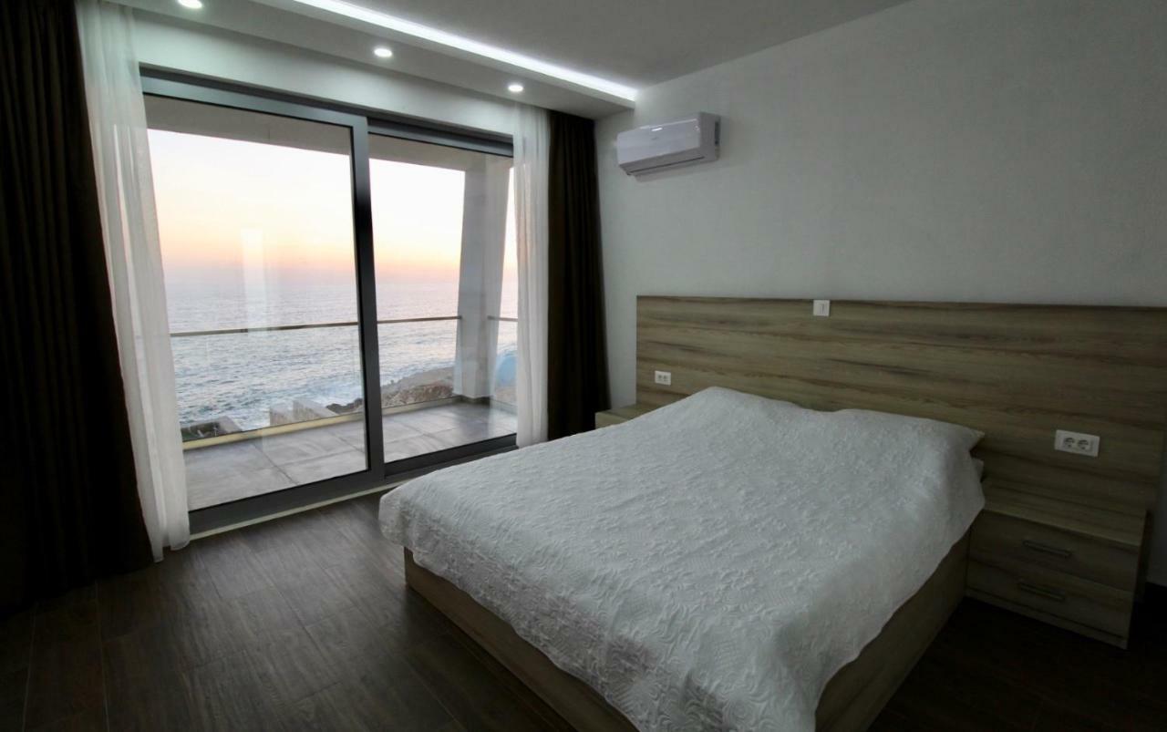 Apartments Komina Utjeha Luaran gambar