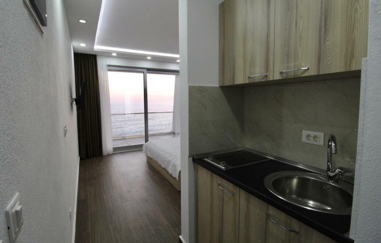 Apartments Komina Utjeha Luaran gambar